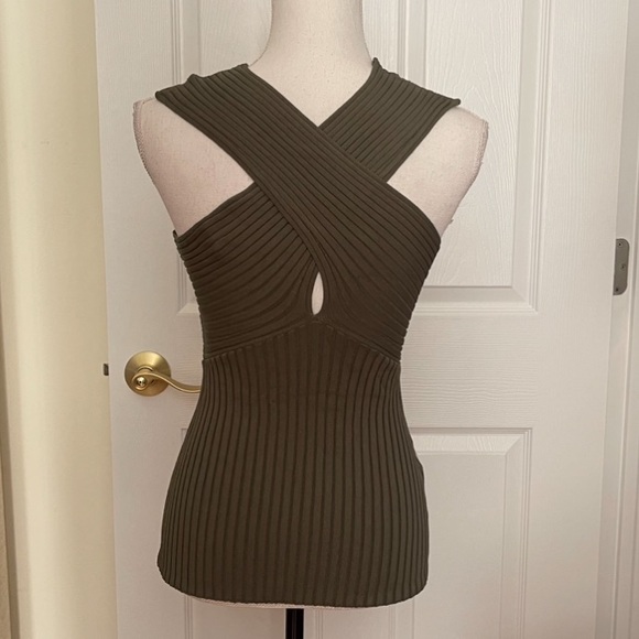 BCBGMaxAzria Olive Green Criss Cross Front Top - Picture 4 of 4